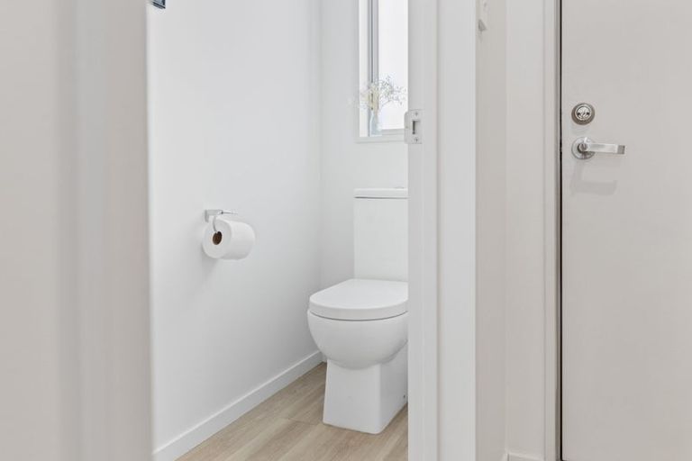 Photo of property in 2/670 Ferry Road, Woolston, Christchurch, 8023