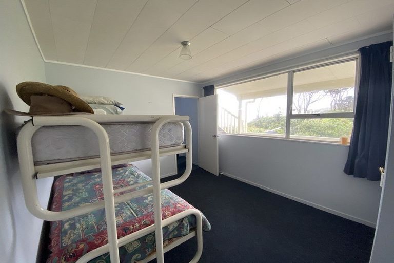 Photo of property in 12 Point Road, Mokau, 4376