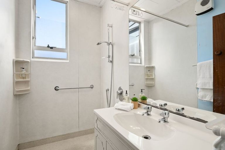 Photo of property in 26 Rutherford Street, Caversham, Dunedin, 9012