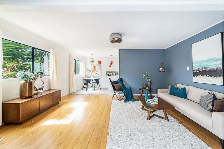 Photo of property in 30 Silverstone Place, Henderson, Auckland, 0612