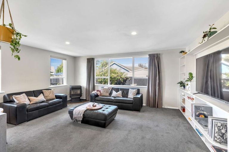 Photo of property in 58a Cottonwood Street, Parklands, Christchurch, 8083