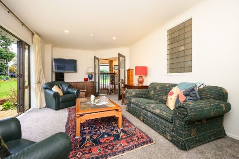 Photo of property in 19 Ashburn Lane, Awapuni, Palmerston North, 4412