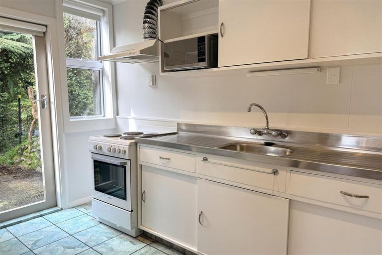 Photo of property in 7 Weenink Road, Karoro, Greymouth, 7805