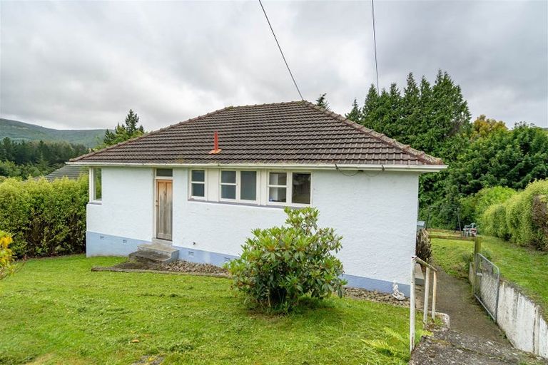 Photo of property in 16 Lowe Street, Liberton, Dunedin, 9010