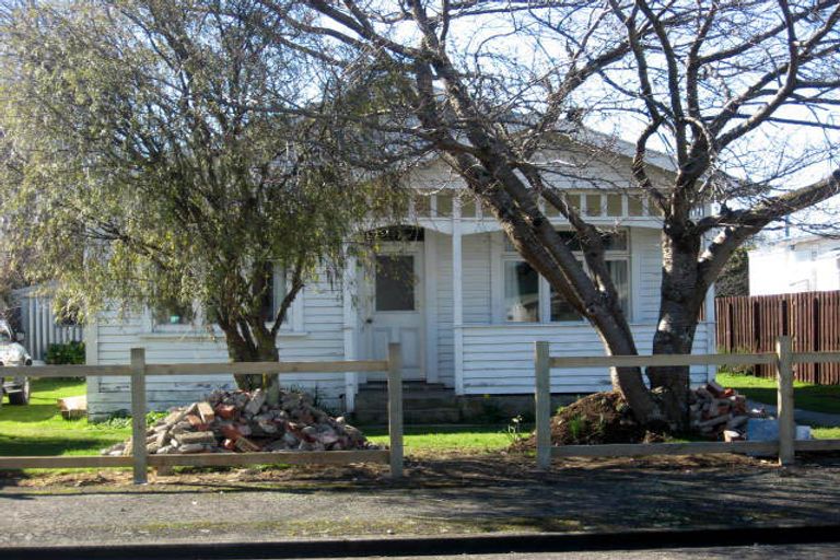 Photo of property in 6 Davy Street, Carterton, 5713