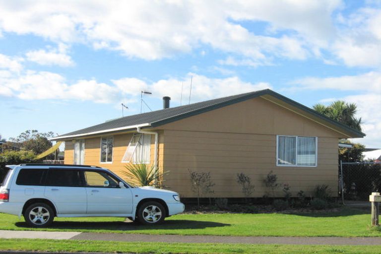Photo of property in 25 Stirling Street, Levin, 5510