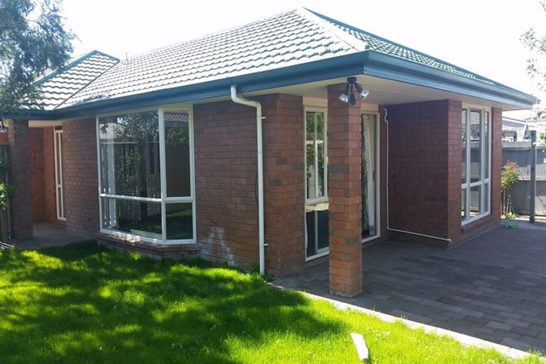 Photo of property in 84a Wharenui Road, Upper Riccarton, Christchurch, 8041