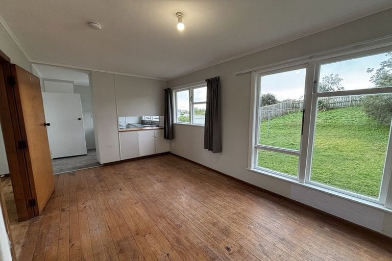 Photo of property in 15-17 Corinna Street, Waitangirua, Porirua, 5024