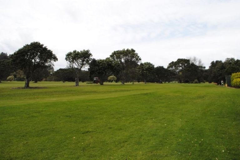 Photo of property in 30 Third Avenue, Urenui, 4377