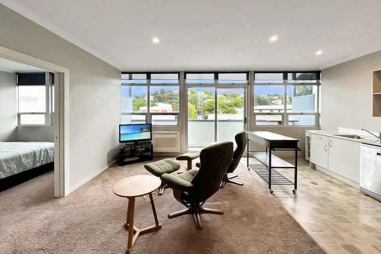 Photo of property in Mclean Towers, 3i/3 Shakespeare Road, Napier South, Napier, 4110