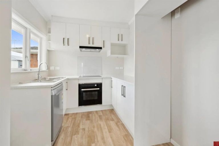 Photo of property in 68 Clevedon Road, Papakura, 2110