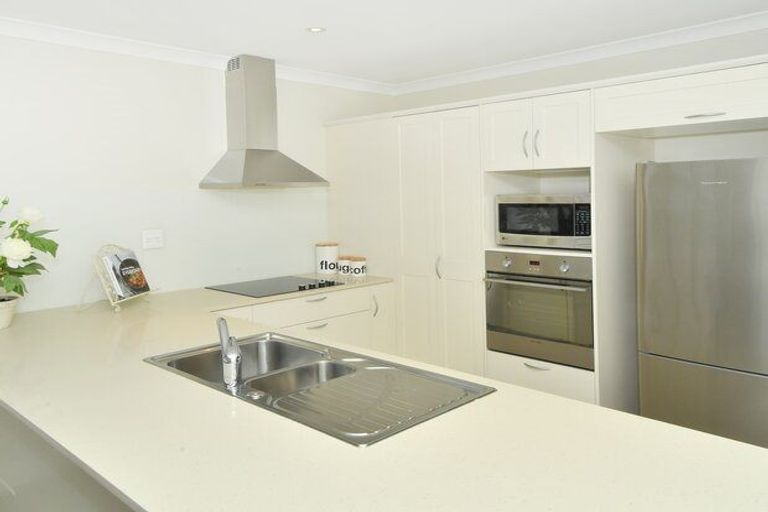 Photo of property in 98b/30 Ambassador Glade, Orewa, 0931