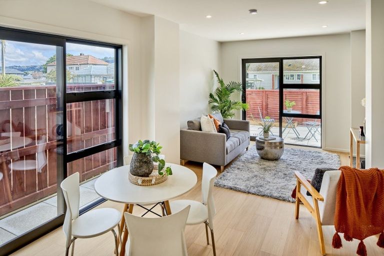 Photo of property in 2/892 High Street, Avalon, Lower Hutt, 5011