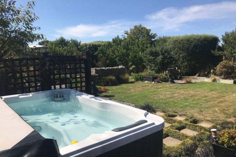 Photo of property in 2 Paget Drive, Woodend, 7610