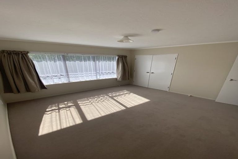 Photo of property in 12 Kennedy Grove, Stokes Valley, Lower Hutt, 5019