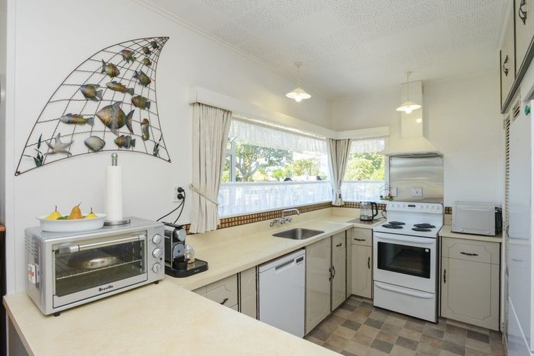 Photo of property in 95 Flaxmere Avenue, Flaxmere, Hastings, 4120