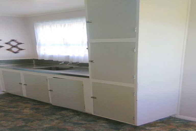 Photo of property in 16 Carey Street, Waitara, 4320