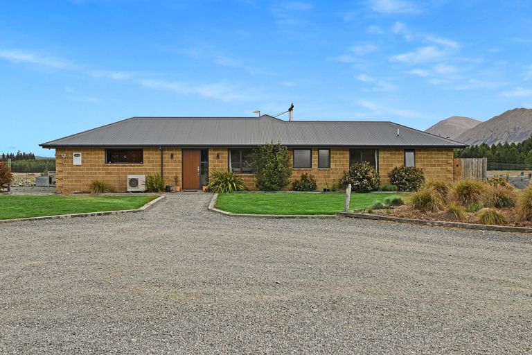Photo of property in 85 Ben Ohau Road, Ben Ohau, Twizel, 7999