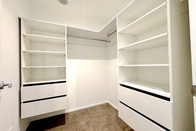 Photo of property in 305/1 Buscomb Avenue, Henderson, Auckland, 0610