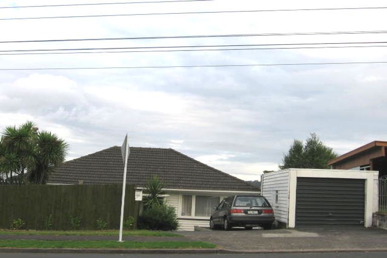 Photo of property in 110 Glengarry Road, Glen Eden, Auckland, 0602