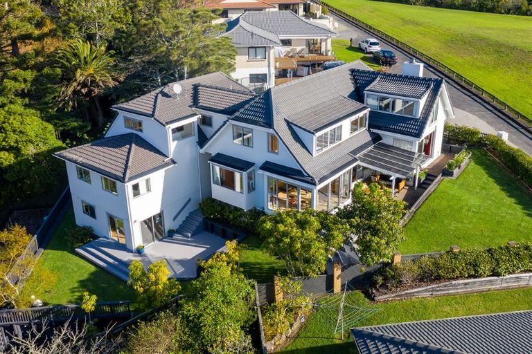 Photo of property in 36 Charles Dickens Drive, Mellons Bay, Auckland, 2014