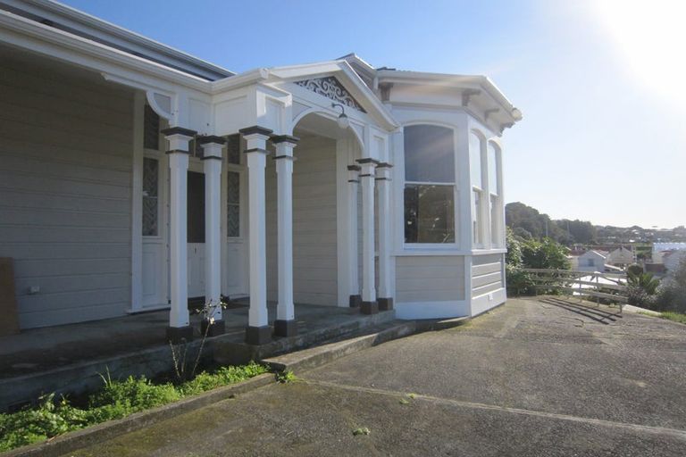 Photo of property in 36 The Parade, Island Bay, Wellington, 6023