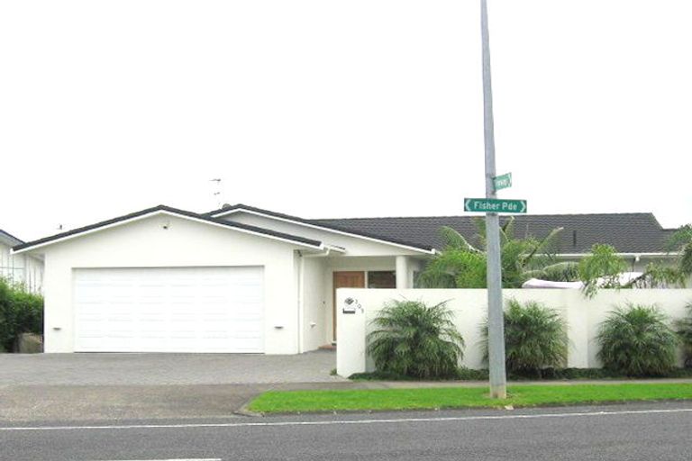 Photo of property in 107 Fisher Parade, Sunnyhills, Auckland, 2010