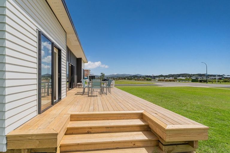 Photo of property in 290 Harbour Drive, Matarangi, Whitianga, 3592