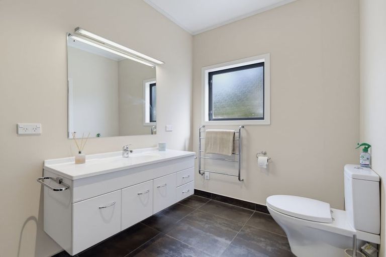 Photo of property in 74 Avon Road, Pokeno, 2471