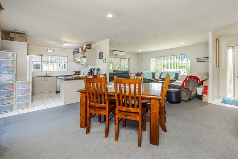 Photo of property in 5 Artillery Drive, Papakura, 2110