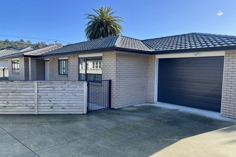 Photo of property in 165a Stokes Valley Road, Stokes Valley, Lower Hutt, 5019