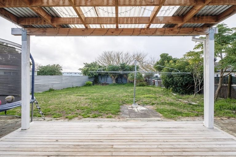 Photo of property in 33 Centennial Crescent, Te Hapara, Gisborne, 4010