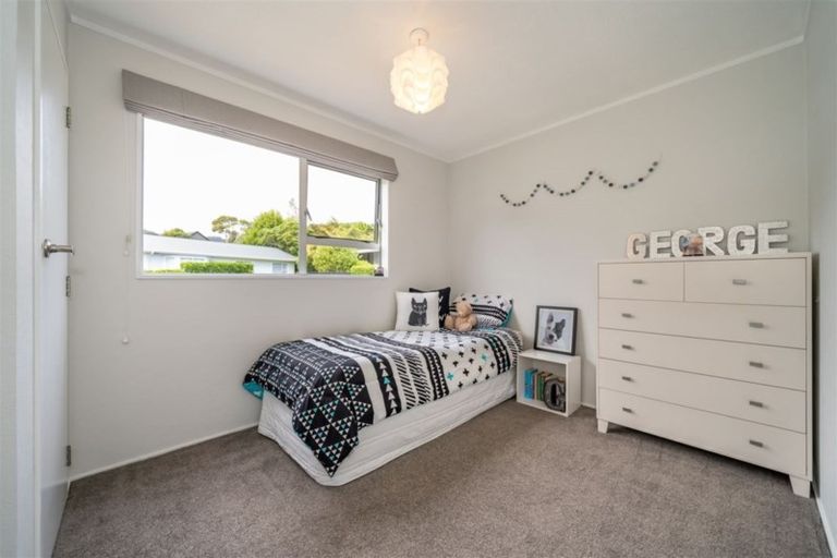 Photo of property in 76 Field Street, Silverstream, Upper Hutt, 5019