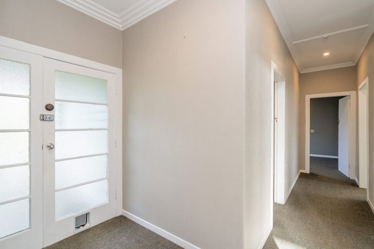 Photo of property in 15 Mary Street, Winton, 9720