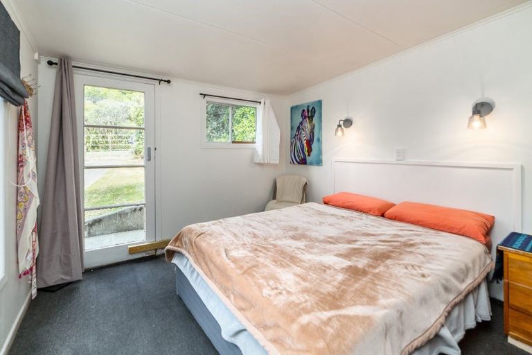 Photo of property in 1598 Cape Palliser Road, Cape Palliser, Featherston, 5772