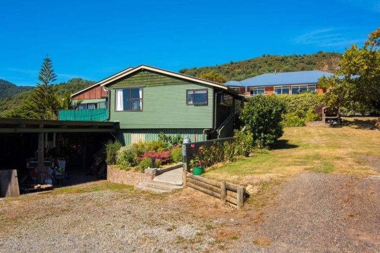 Photo of property in 27a Dorset Street, Picton, 7220