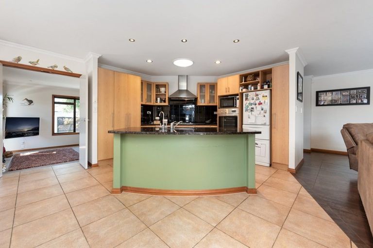 Photo of property in 24 Ohope Place, Papamoa Beach, Papamoa, 3118