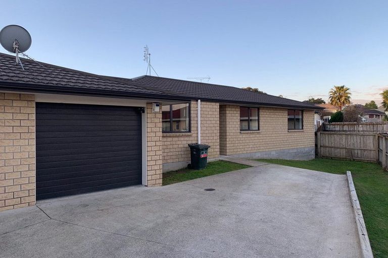 Photo of property in 77 Rathmar Drive, Manurewa, Auckland, 2105