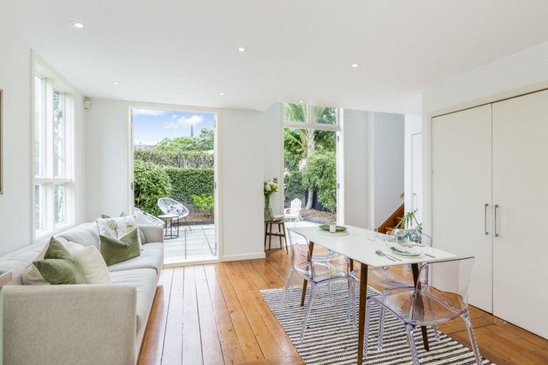 Photo of property in 1a Russell Street, Freemans Bay, Auckland, 1011