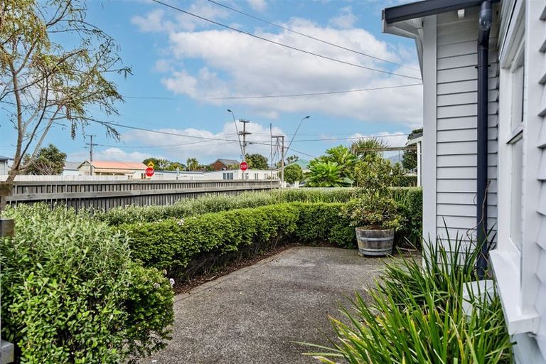 Photo of property in 39 Adelaide Street, Petone, Lower Hutt, 5012