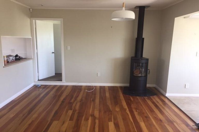 Photo of property in 1 Tainui Street, Raumati Beach, Paraparaumu, 5032