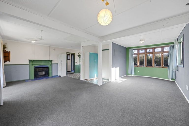 Photo of property in 2 Wilson Road, Opunake, 4616