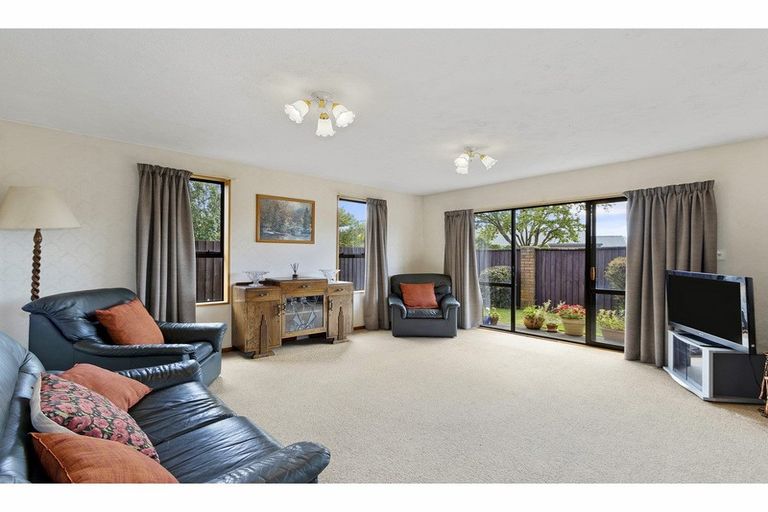 Photo of property in 1/92 Patterson Terrace, Halswell, Christchurch, 8025