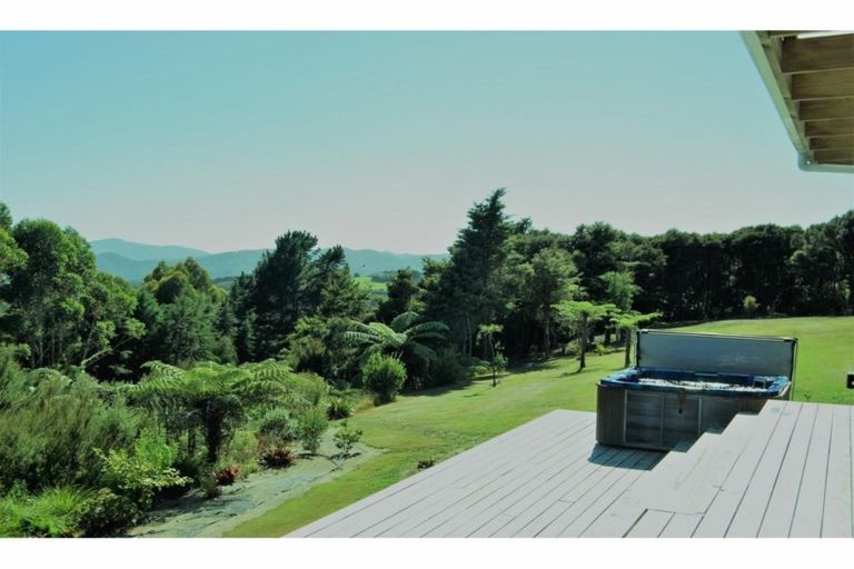 Photo of property in 255 Paroa Bay Road, Russell, 0272