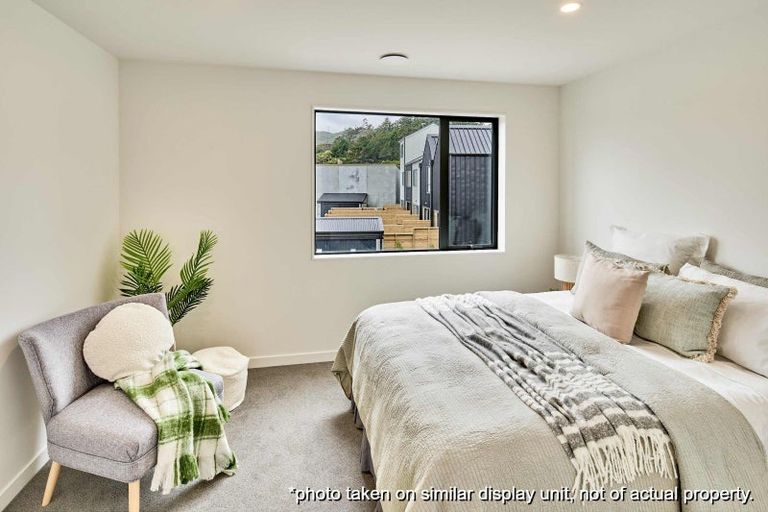 Photo of property in 9 Ara Paiwhenua, Tawa, Wellington, 5028