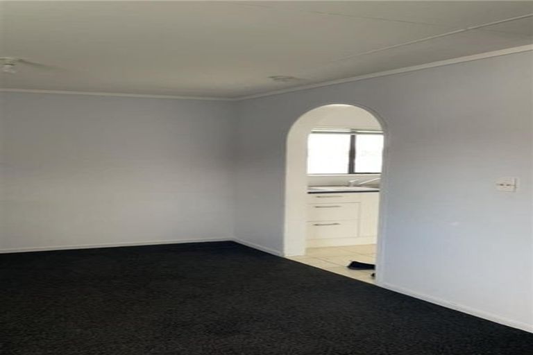 Photo of property in 76 Shifnal Drive, Randwick Park, Auckland, 2105