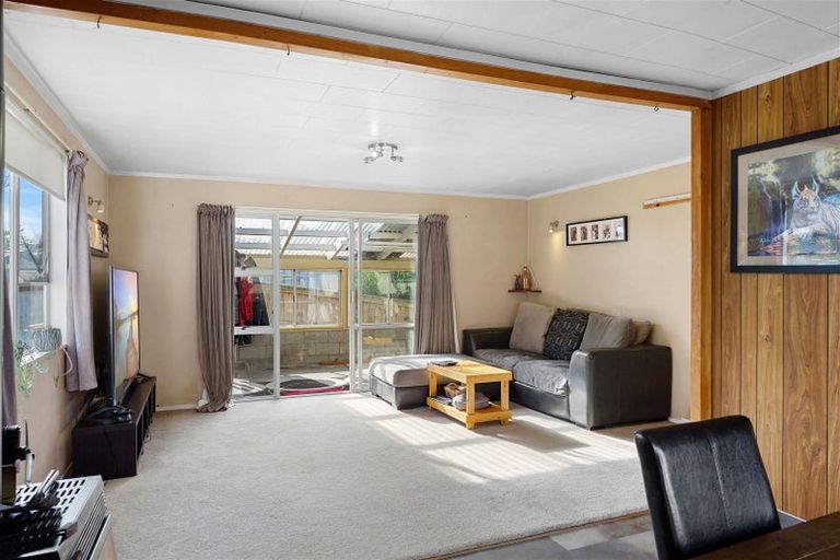 Photo of property in 43 Dixie Street, Te Horo Beach, Otaki, 5581