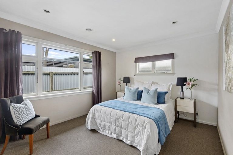 Photo of property in 255 Lake Terrace Road, Shirley, Christchurch, 8061