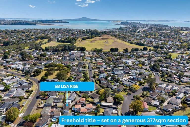 Photo of property in 6b Lisa Rise, Half Moon Bay, Auckland, 2012