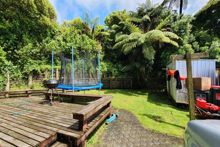 Photo of property in 34 Pekanga Road, Normandale, Lower Hutt, 5010